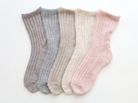 肌側シルク×表側リネン 二重編みソックス